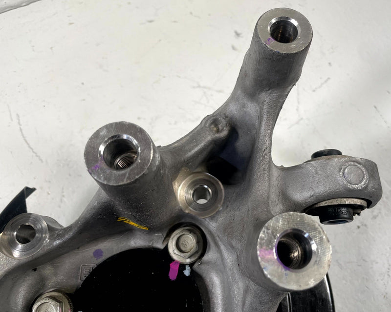 Load image into Gallery viewer, 2025 CHEVROLET EQUINOX REAR LEFT DRIVER SPINDLE KNUCKLE W/ BEARING HUB # 111354
