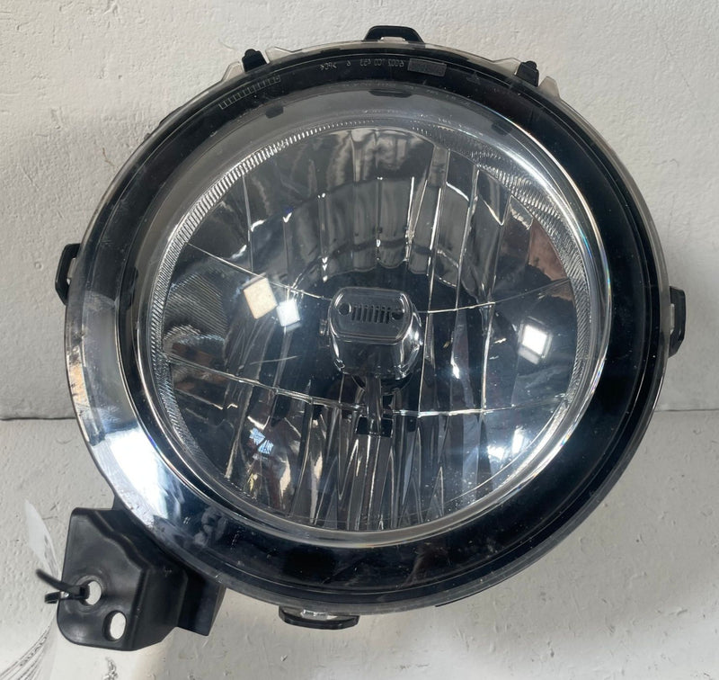 Load image into Gallery viewer, 2020-2026 JEEP GLADIATOR FRONT LEFT DRIVER SIDE HALOGEN HEAD LIGHT LAMP # 114182
