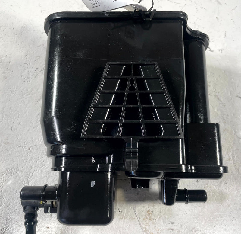 Load image into Gallery viewer, 2025 - 2026 CHEVROLET EQUINOX FUEL VAPOR EVAPORATOR CHARCOAL CANISTER # 111372
