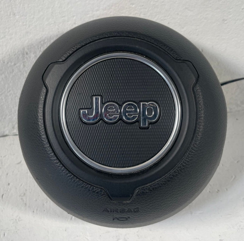 Load image into Gallery viewer, 2020 - 2026 JEEP GLADIATOR FRONT LEFT DRIVER SIDE STEERING WHEEL AIRBAG # 114173
