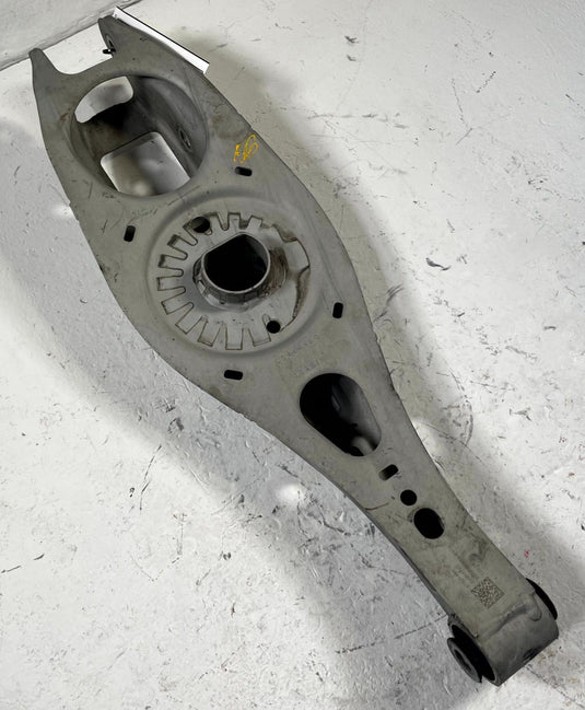 21-26 CHEVROLET EQUINOX REAR LEFT SIDE LOWER CONTROL ARM SPRING PERCH