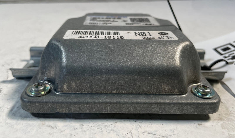 Load image into Gallery viewer, 2022-2024 HYUNDAI IONIQ 5 SHIFT BY WIRE SBW CONTROL MODULE UNIT # 107217
