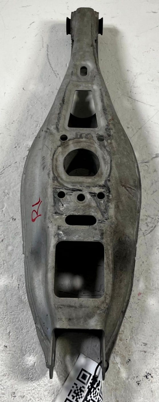 21-26 CHEVROLET EQUINOX REAR LEFT SIDE LOWER CONTROL ARM SPRING PERCH