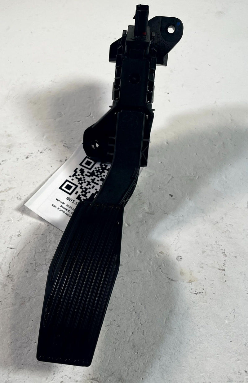 Load image into Gallery viewer, 2024-2025 HONDA PROLOGUE GAS PEDAL ACCELERATOR THROTTLE SENSOR 85617399 # 114236
