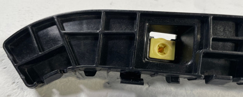 Load image into Gallery viewer, 2021-2023 KIA SORENTO REAR LEFT SIDE BUMPER UPPER MOUNT SUPPORT BRACKET # 110090

