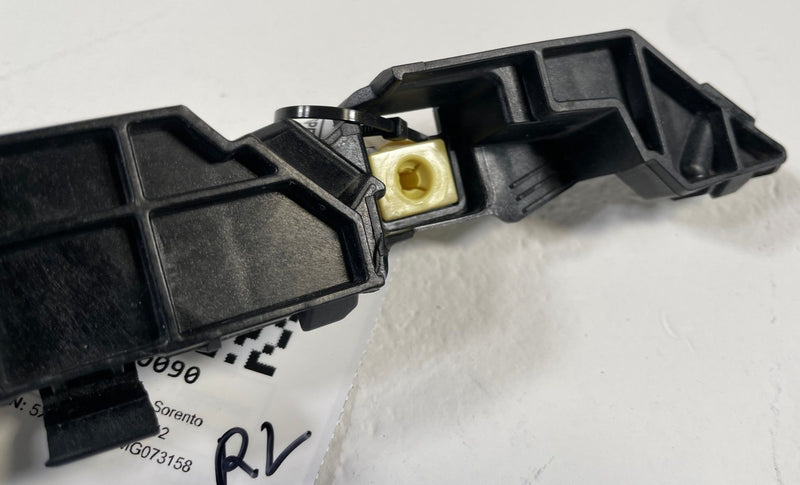 Load image into Gallery viewer, 2021-2023 KIA SORENTO REAR LEFT SIDE BUMPER UPPER MOUNT SUPPORT BRACKET # 110090
