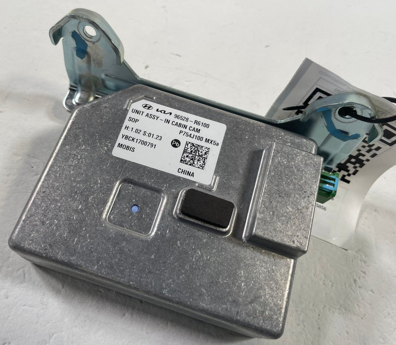 Load image into Gallery viewer, 2024 - 2026 HYUNDAI SANTA FE CABIN CAMERA COMPUTER CONTROL MODULE UNIT # 112801
