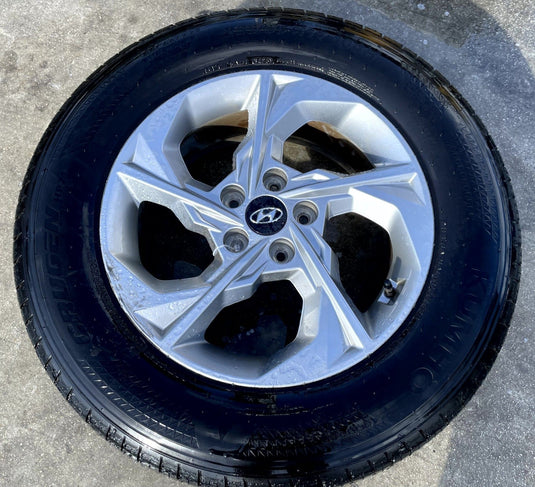 HYUNDAI TUCSON 17x7 5 SPOKE ALLOY WHEEL RIM W/TIRE (ONLY#1) 2022-2024 # 107404