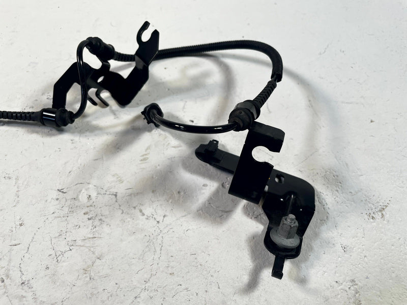 Load image into Gallery viewer, 2024 - 2026 HONDA PROLOGUE FRONT RIGHT SIDE WHEEL SPEED ABS SENSOR # 114215
