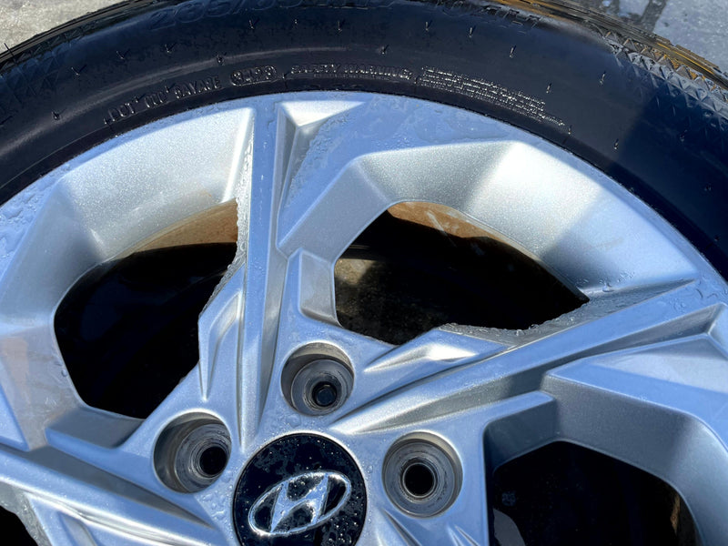 Load image into Gallery viewer, HYUNDAI TUCSON 17x7 5 SPOKE ALLOY WHEEL RIM W/TIRE (ONLY#1) 2022-2024 # 107404
