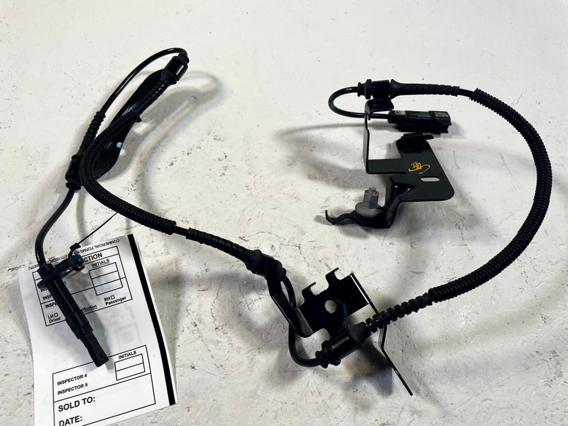 Load image into Gallery viewer, 2024 - 2026 HONDA PROLOGUE FRONT RIGHT SIDE WHEEL SPEED ABS SENSOR # 114215
