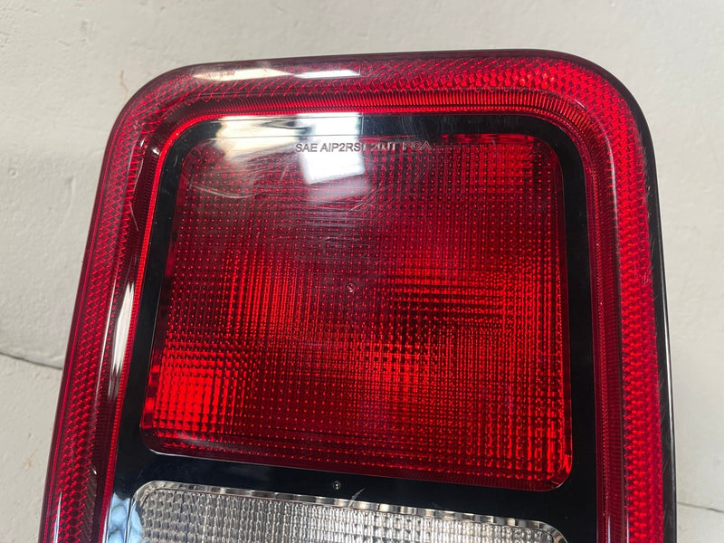 Load image into Gallery viewer, 2020 - 2026 JEEP GLADIATOR REAR RIGHT PASSENGER SIDE TAIL LIGHT LAMP # 114178
