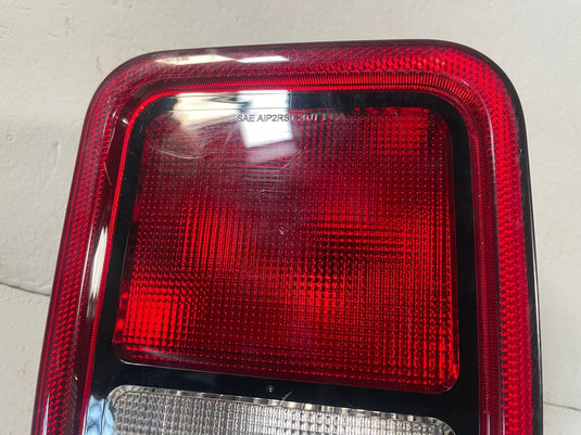 2020 - 2026 JEEP GLADIATOR REAR RIGHT PASSENGER SIDE TAIL LIGHT LAMP