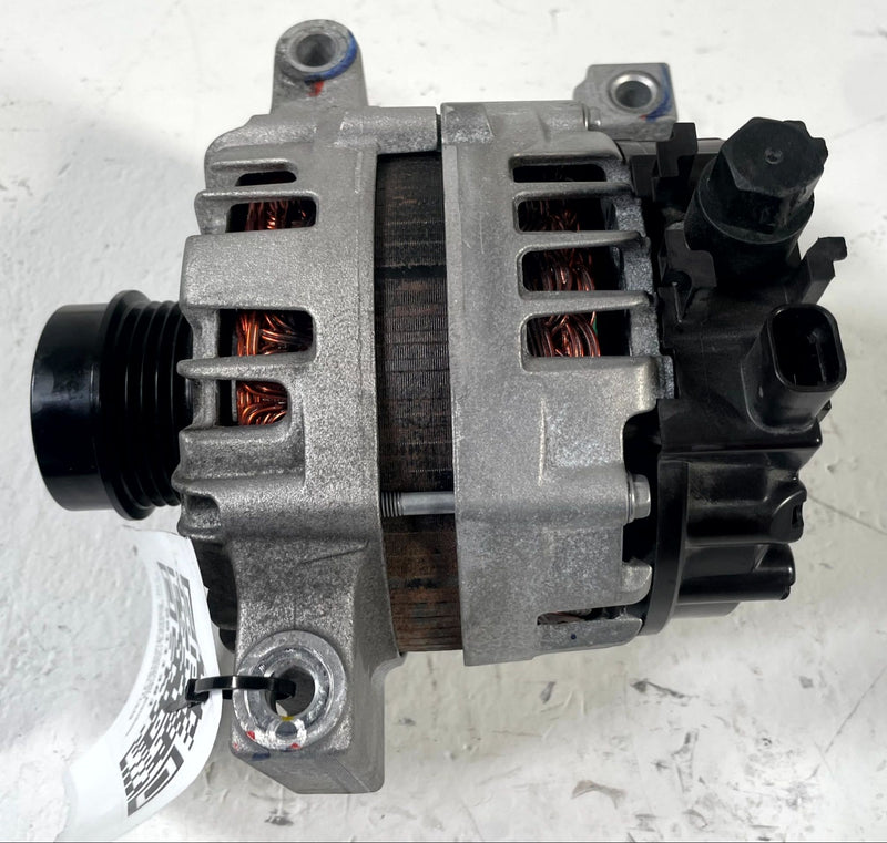 Load image into Gallery viewer, 2025 CHEVROLET EQUINOX ENGINE ALTERNATOR GENERATOR 130A 14V 43K MILES # 111381
