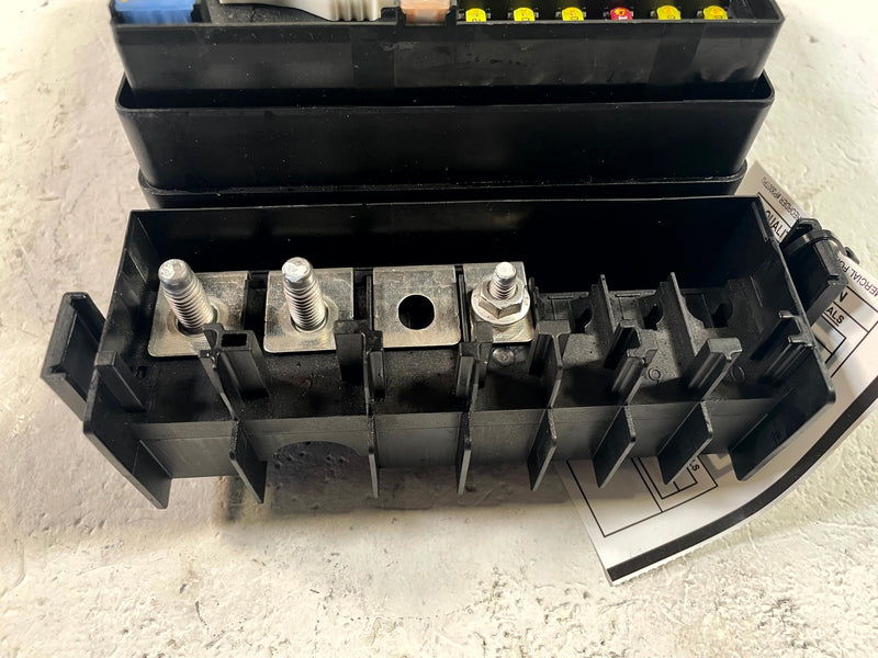Load image into Gallery viewer, 2024 HONDA PROLOGUE FUSE RELAY JUNCTION POWER DISTRIBUTION BOX BLOCK # 114237
