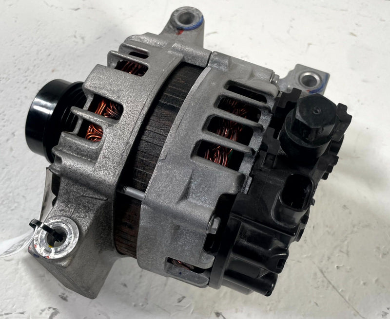 Load image into Gallery viewer, 2025 CHEVROLET EQUINOX ENGINE ALTERNATOR GENERATOR 130A 14V 43K MILES # 111381

