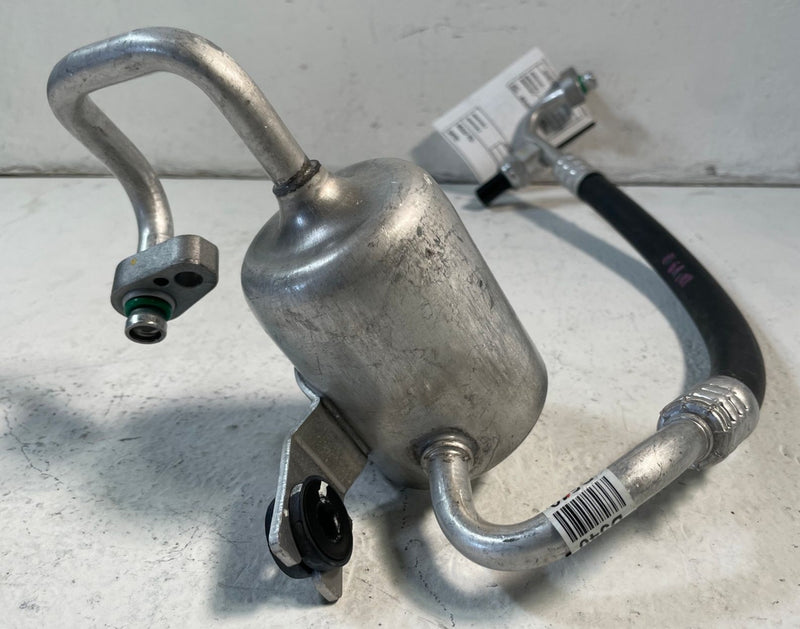 Load image into Gallery viewer, 2022-2024 HYUNDAI IONIQ 5 AC AIR CONDITIONING DISCHARGE HOSE PIPE TUBE # 107210
