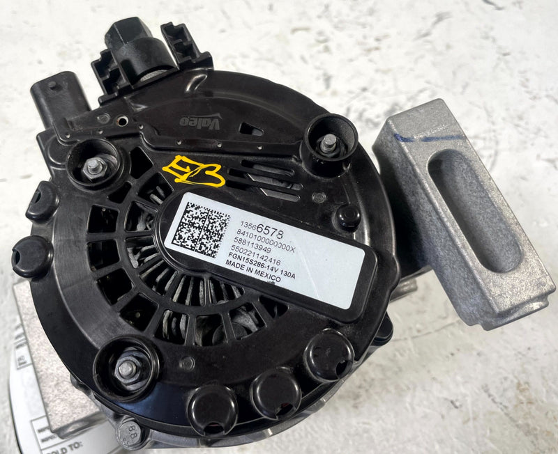 Load image into Gallery viewer, 2025 CHEVROLET EQUINOX ENGINE ALTERNATOR GENERATOR 130A 14V 43K MILES # 111381
