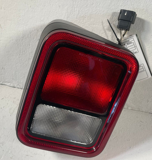 2020-2026 JEEP GLADIATOR REAR LEFT DRIVER SIDE TAILLIGHT LAMP 68336577AF