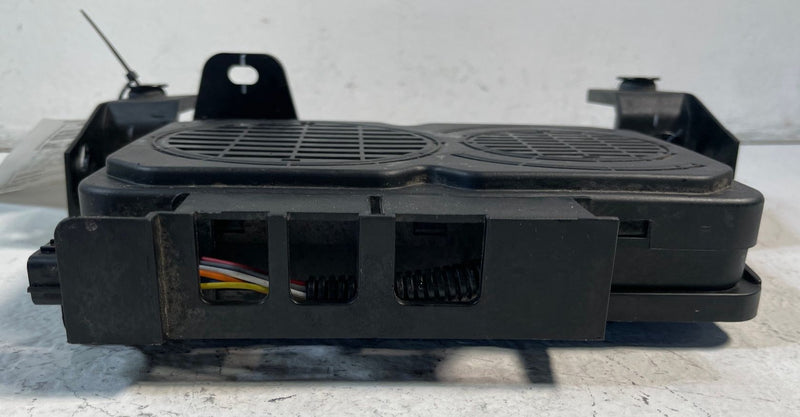 Load image into Gallery viewer, 2022-2024 HYUNDAI IONIQ 5 VEHICLE SOUND ALERT SPEAKER ASSEMBLY # 107209
