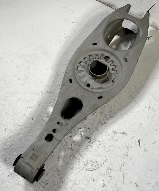 21-26 CHEVROLET EQUINOX REAR RIGHT SIDE LOWER CONTROL ARM SPRING PERCH 111358