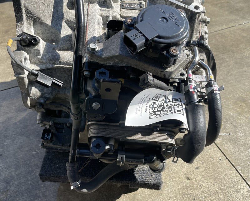 Load image into Gallery viewer, HYUNDAI PALISADE FWD AUTO TRANSMISSION ASSEMBLY 95K MILES 3.8L 20-22 # 109492
