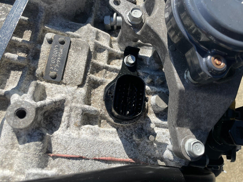 Load image into Gallery viewer, HYUNDAI PALISADE FWD AUTO TRANSMISSION ASSEMBLY 95K MILES 3.8L 20-22 # 109492
