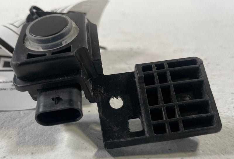Load image into Gallery viewer, 2024 - 2026 HYUNDAI SANTA FE REAR PARK PARKING ASSIST RADAR SENSOR # 112816
