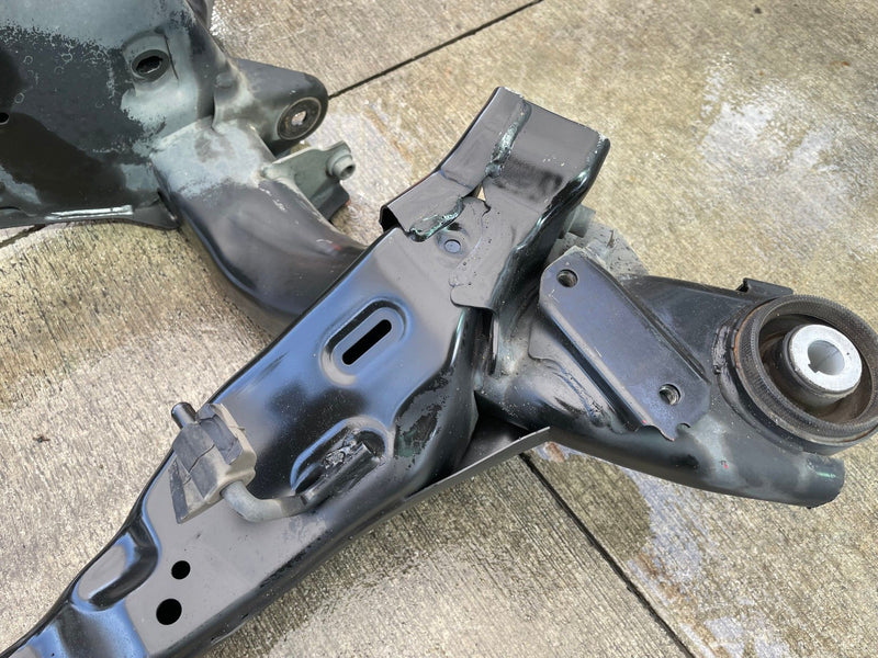 Load image into Gallery viewer, 2022 - 2023 ACURA MDX FWD REAR SUSPENSION SUBFRAME CROSSMEMBER CRADLE # 111947
