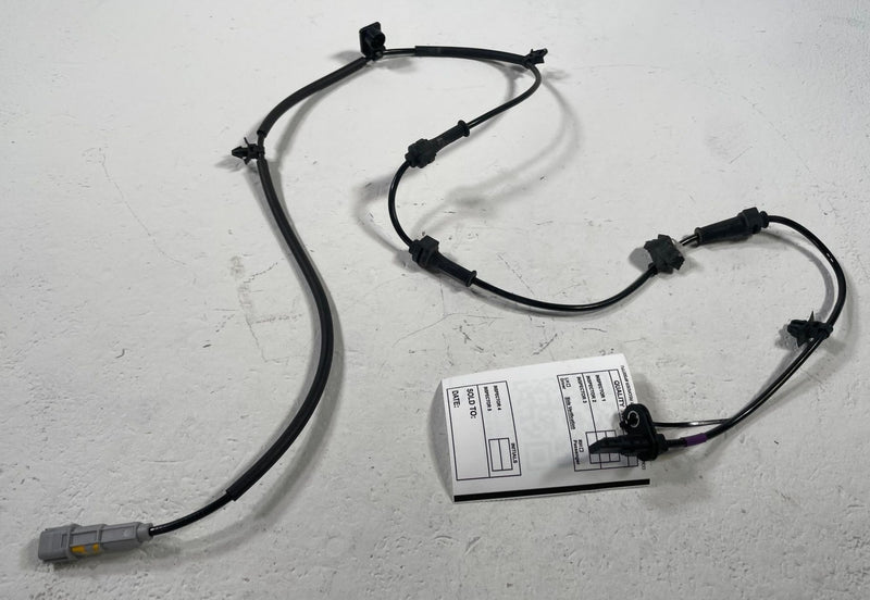 Load image into Gallery viewer, 2024 - 2026 HYUNDAI SANTA FE FRONT LEFT SIDE ABS WHEEL SPEED SENSOR 2.5L #112832
