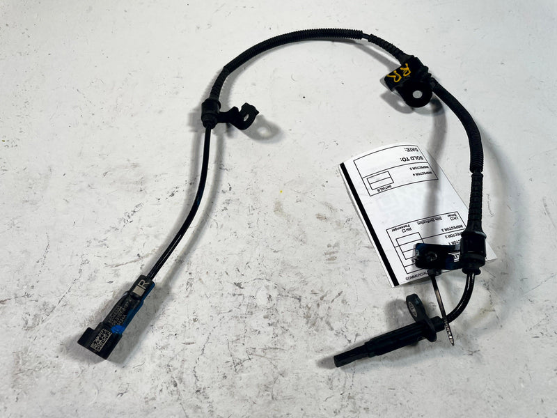 Load image into Gallery viewer, 24-26 HONDA PROLOGUE REAR RIGHT PASSENGER SIDE WHEEL SPEED ABS SENSOR # 114218
