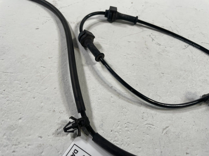 Load image into Gallery viewer, 2024 - 2026 HYUNDAI SANTA FE FRONT LEFT SIDE ABS WHEEL SPEED SENSOR 2.5L #112832
