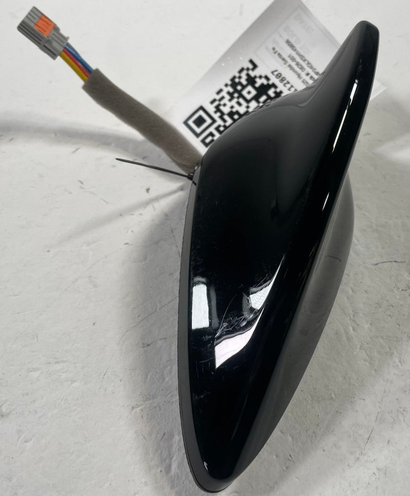 Load image into Gallery viewer, 2024 - 2026 HYUNDAI SANTA FE EXTERIOR SHARK ROOF FIN RADIO ANTENA BLACK # 112807
