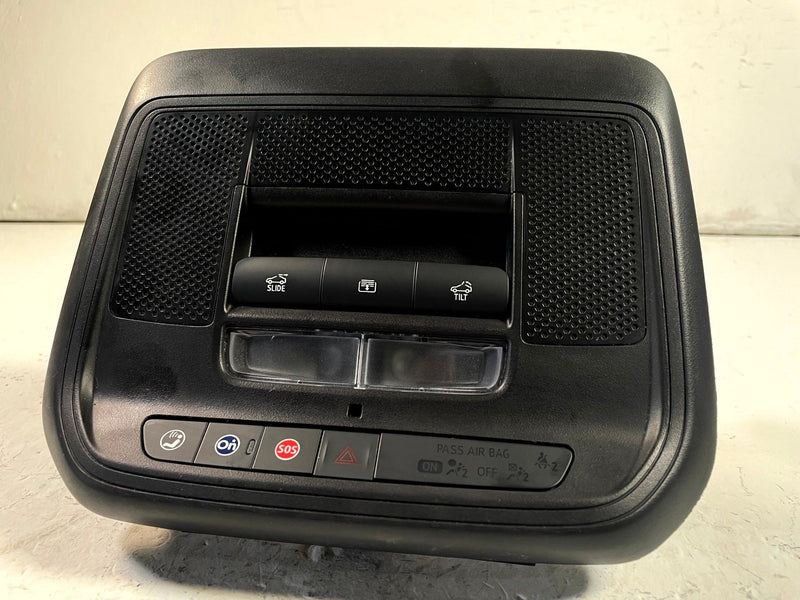 Load image into Gallery viewer, 2024 - 2026 HONDA PROLOGUE FRONT OVERHEAD CONSOLE DOME LIGHT LAMP # 114265
