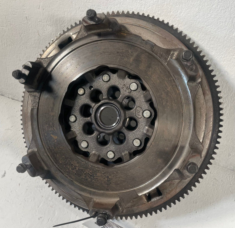 Load image into Gallery viewer, 2020-2024 JEEP GLADIATOR DUAL-MASS ENGINE MOTOR FLYWHEEL 3.6L 68273846AC #114162
