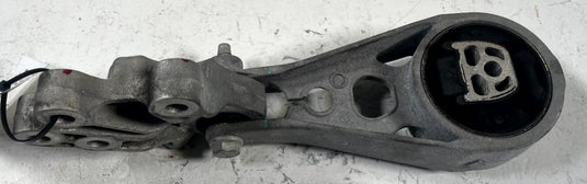 25-26 CHEVROLET EQUINOX FWD AUTO TRANSMISSION MOUNT LOWER BRACKET ASSY