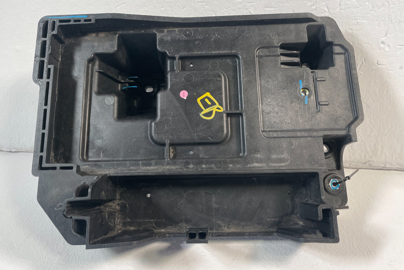 Load image into Gallery viewer, 2022-2025 HYUNDAI TUCSON BATTERY TRAY HOLDER BOX SUPPORT BRACKET BLACK # 106048
