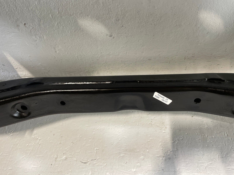 Load image into Gallery viewer, 20-25 HYUNDAI PALISADE FWD REAR SUSPENSION SUBFRAME CROSSMEMBER CRADLE # 105197
