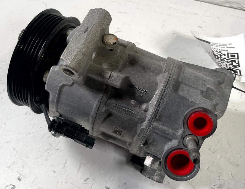 Load image into Gallery viewer, 25-26 CHEVROLET EQUINOX AC AIR CONDITIONING COMPRESSOR &amp; CLUTCH 1.5L # 111378
