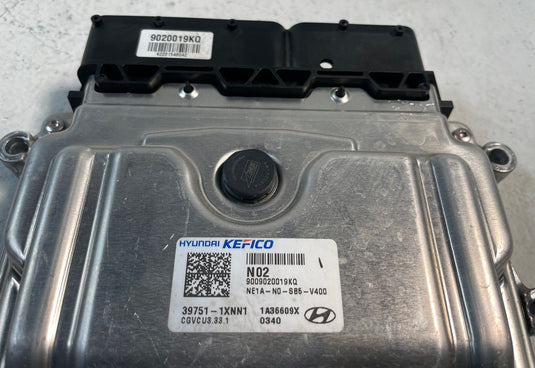 22-24 HYUNDAI IONIQ 5 SEL ENGINE & DOOR FLUSH CONTROL MODULE W/ KEY FOB