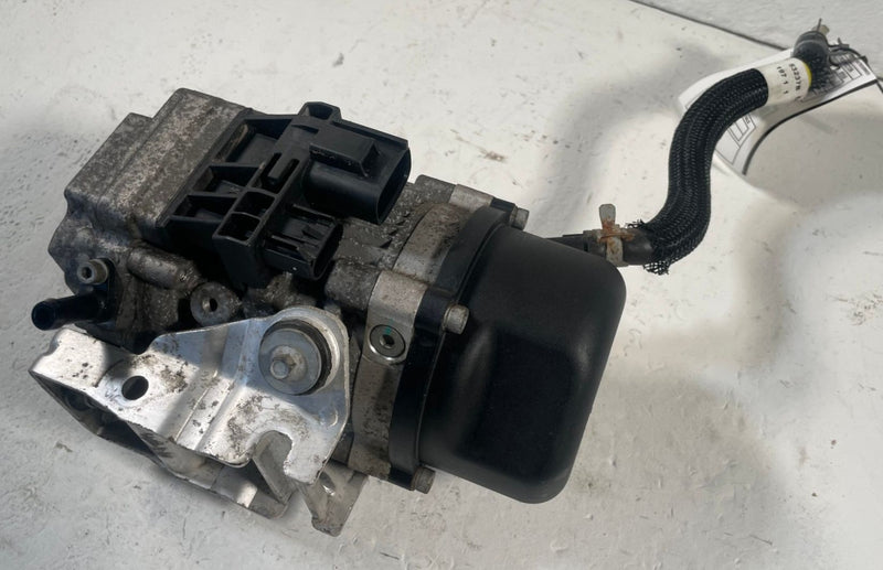 Load image into Gallery viewer, 2020 - 2023 JEEP GLADIATOR POWER STEERING PUMP 3.6L 68529417AA # 114163
