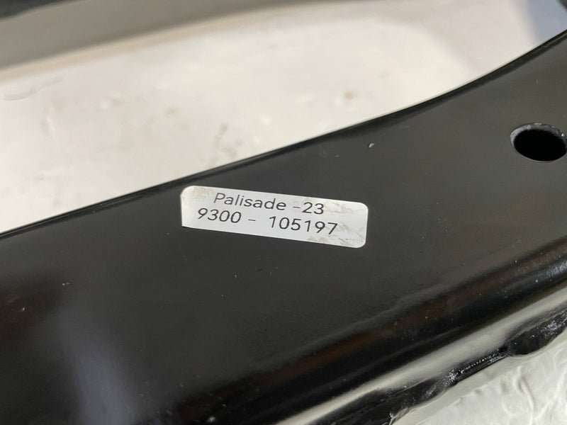 Load image into Gallery viewer, 20-25 HYUNDAI PALISADE FWD REAR SUSPENSION SUBFRAME CROSSMEMBER CRADLE # 105197
