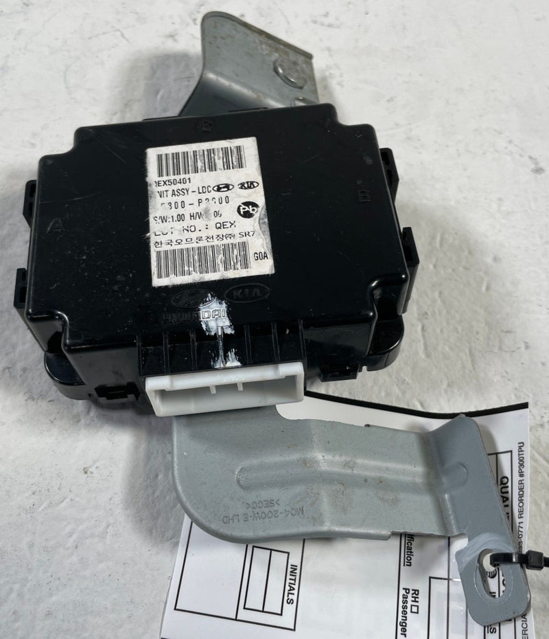 Load image into Gallery viewer, 2021 - 2025 KIA SORENTO POWER INVENTER CONVERTER CONTROL MODULE UNIT # 110096
