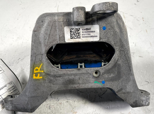 25-26 CHEVROLET EQUINOX FRONT RIGHT ENGINE MOTOR MOUNT SUPPORT BRACKET