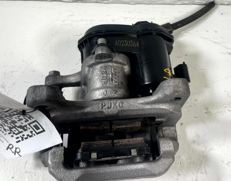 Load image into Gallery viewer, 2025 CHEVROLET EQUINOX REAR RIGHT PASSENGER SIDE BRAKE CALIPER 26526198 # 111362
