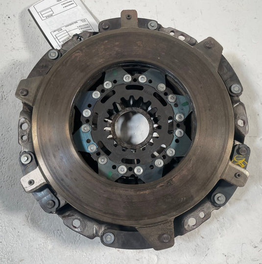 2020 - 2024 JEEP GLADIATOR PRESSURE PLATE AND DISC CLUTCH KIT 68273845AD