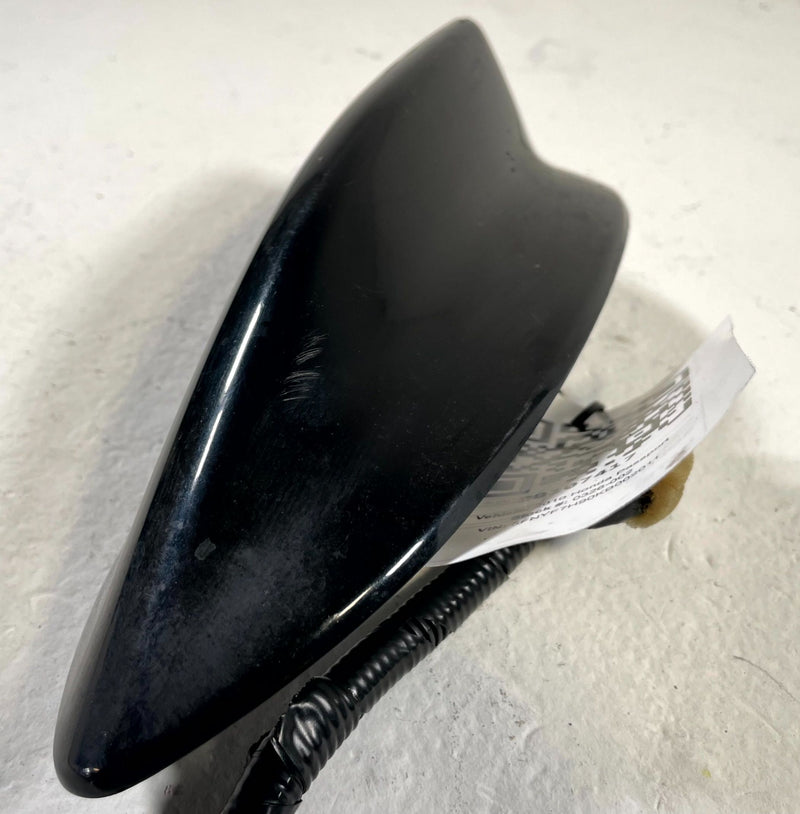 Load image into Gallery viewer, 2019-25 HONDA PASSPORT SHARK ROOF FIN RADIO ANTENNA BLACK (NH731P) # 107417
