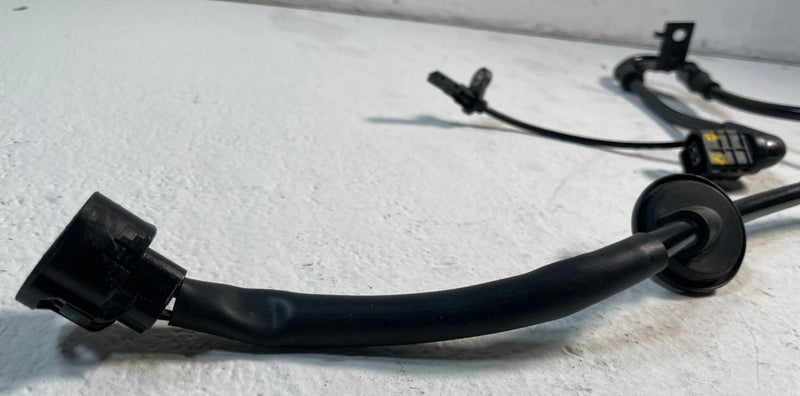 Load image into Gallery viewer, 2022-2025 HYUNDAI IONIQ 5 REAR LEFT DRIVER SIDE ABS WHEEL SPEED SENSOR # 107246
