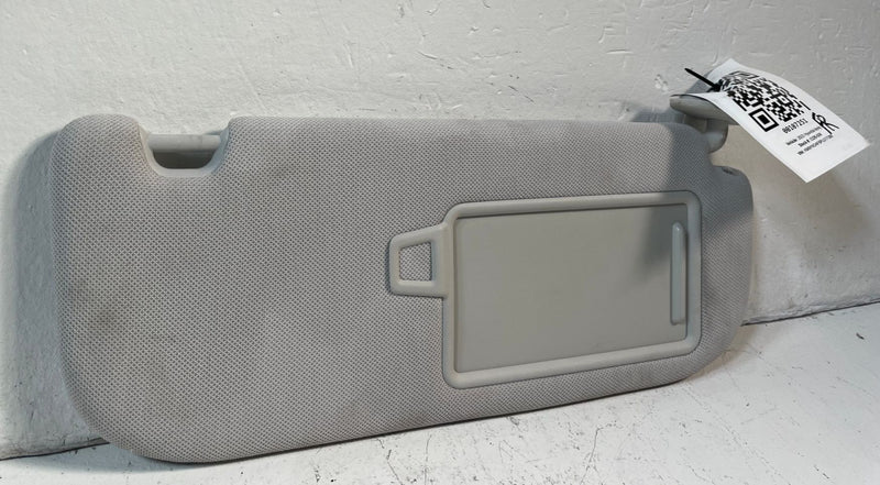 Load image into Gallery viewer, 2022 - 2024 HYUNDAI IONIQ 5 FRONT RIGHT SIDE SUN VISOR SUNVISOR GRAY # 107251
