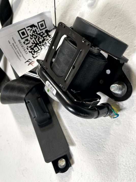 19 - 21 HONDA PASSPORT FRONT RIGHT SIDE SEAT BELT RETRACTOR BLACK